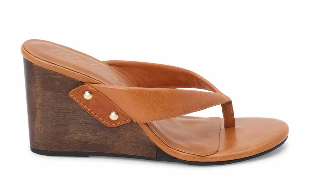 NEW MATISSE women's maryland leather wedge sandal in butterscotch